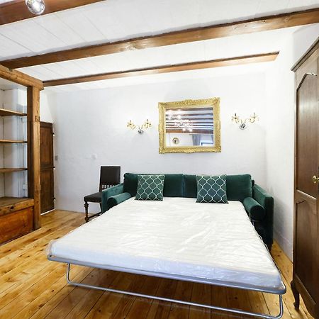A Castle Spirit Apartment In Chateau Du Chatelard Clarens Екстер'єр фото