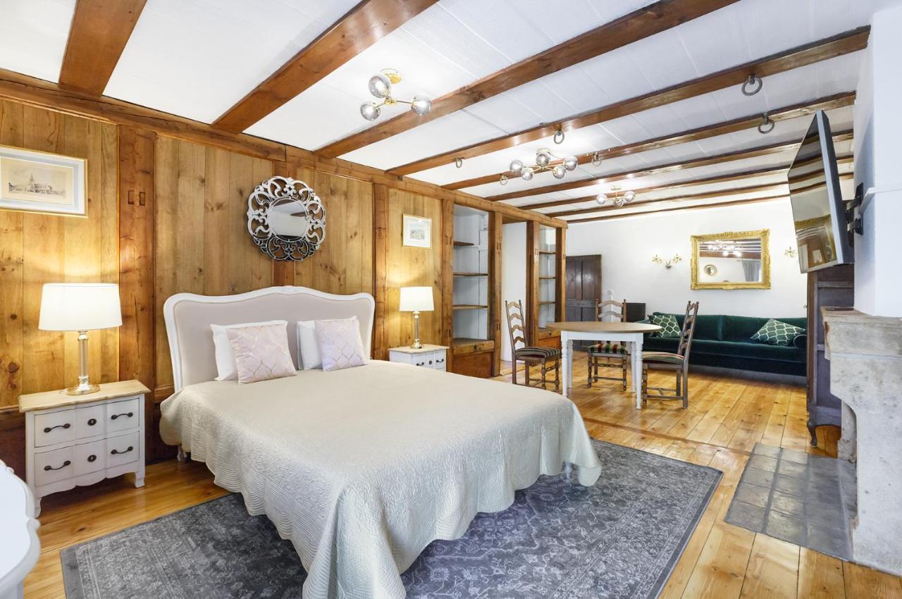 A Castle Spirit Apartment In Chateau Du Chatelard Clarens Екстер'єр фото
