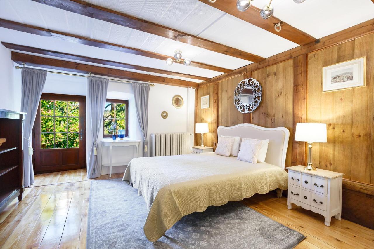 A Castle Spirit Apartment In Chateau Du Chatelard Clarens Екстер'єр фото