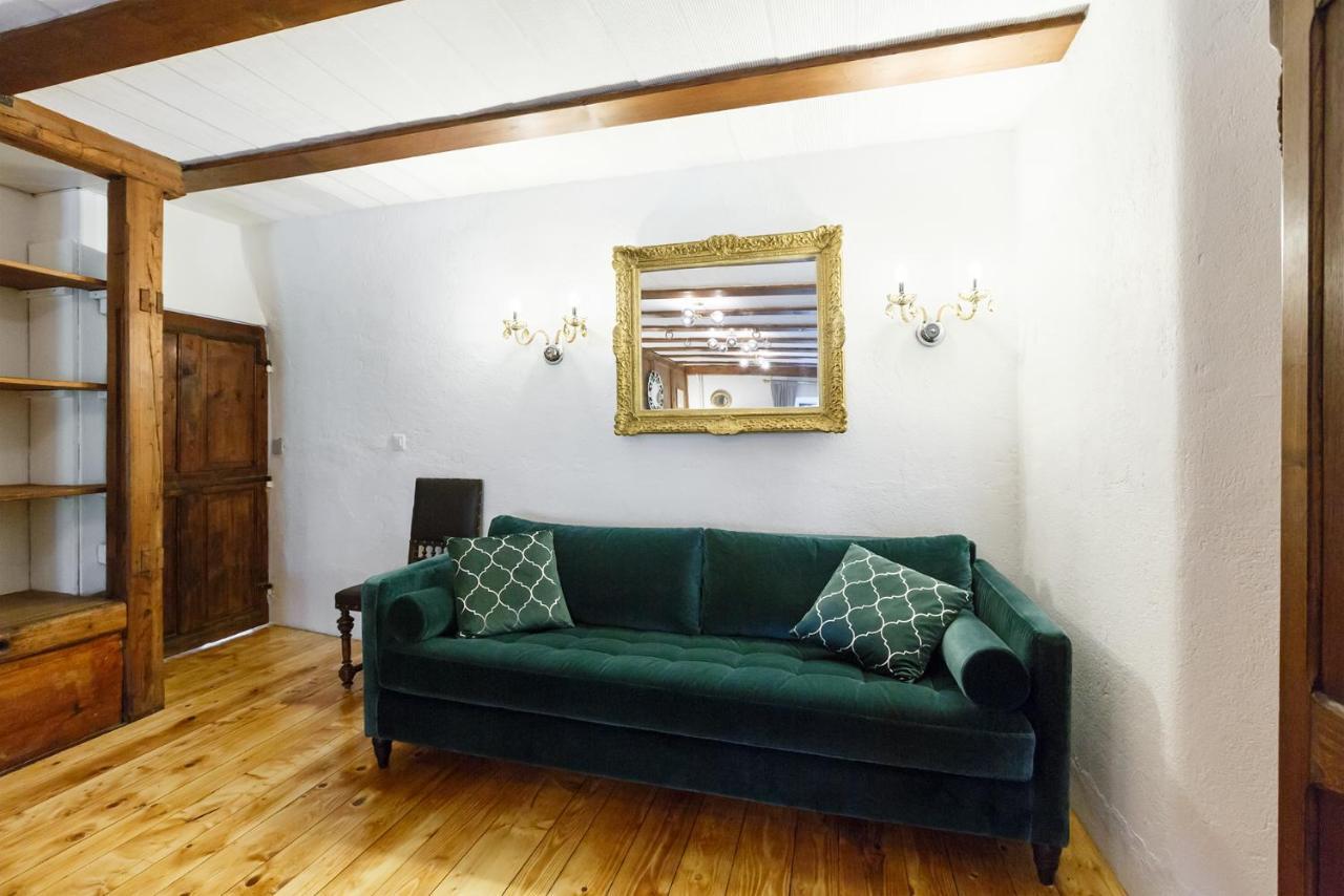 A Castle Spirit Apartment In Chateau Du Chatelard Clarens Екстер'єр фото